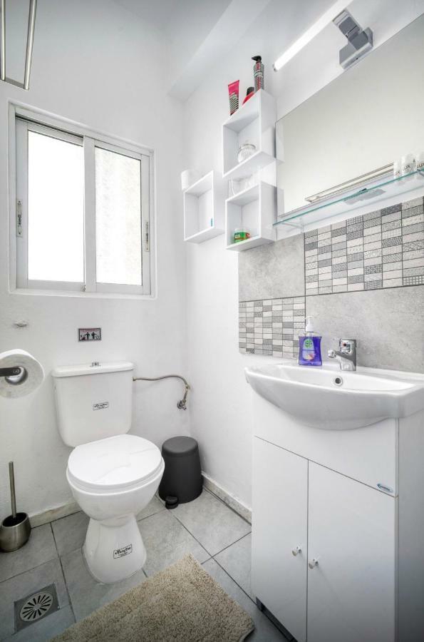 A Little Taste Of Home Apartments Atene Esterno foto